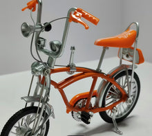 Load image into Gallery viewer, Retro Bicycle Model 1:8 scale