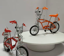 Load image into Gallery viewer, Retro Bicycle Model 1:8 scale